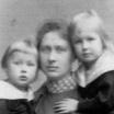 Anna Hoberg Eisenmenger & daughters